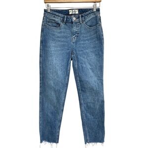 Free People We The Free Curvy Jeans Women 26 Blue Denim Mid Rise Raw Hem Cropped